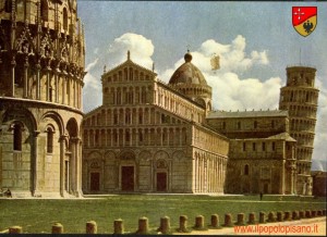Vista della Piazza del Duomo scansione di una foto a colori del 1906 1906 True Color Photos scanned from old prints. Part of CAPL project at Washington & Jefferson College capl.washjeff.edu/ by Dr. Michael R. Shaughnessy . Please cite if linked or embedded. These photos housed are placed under Creative Commons 3.0 US License. They may be re-distributed with credit (capl@washjeff.edu) free of charge for non-commercial purposes. These photos were originally published by the Institute for Color Photography, Carl Weller, Berlin. Verlagsanstalt fuer Farbenfotographie, 1906. creativecommons.org/licenses/by-nc-sa/3.0/us/
