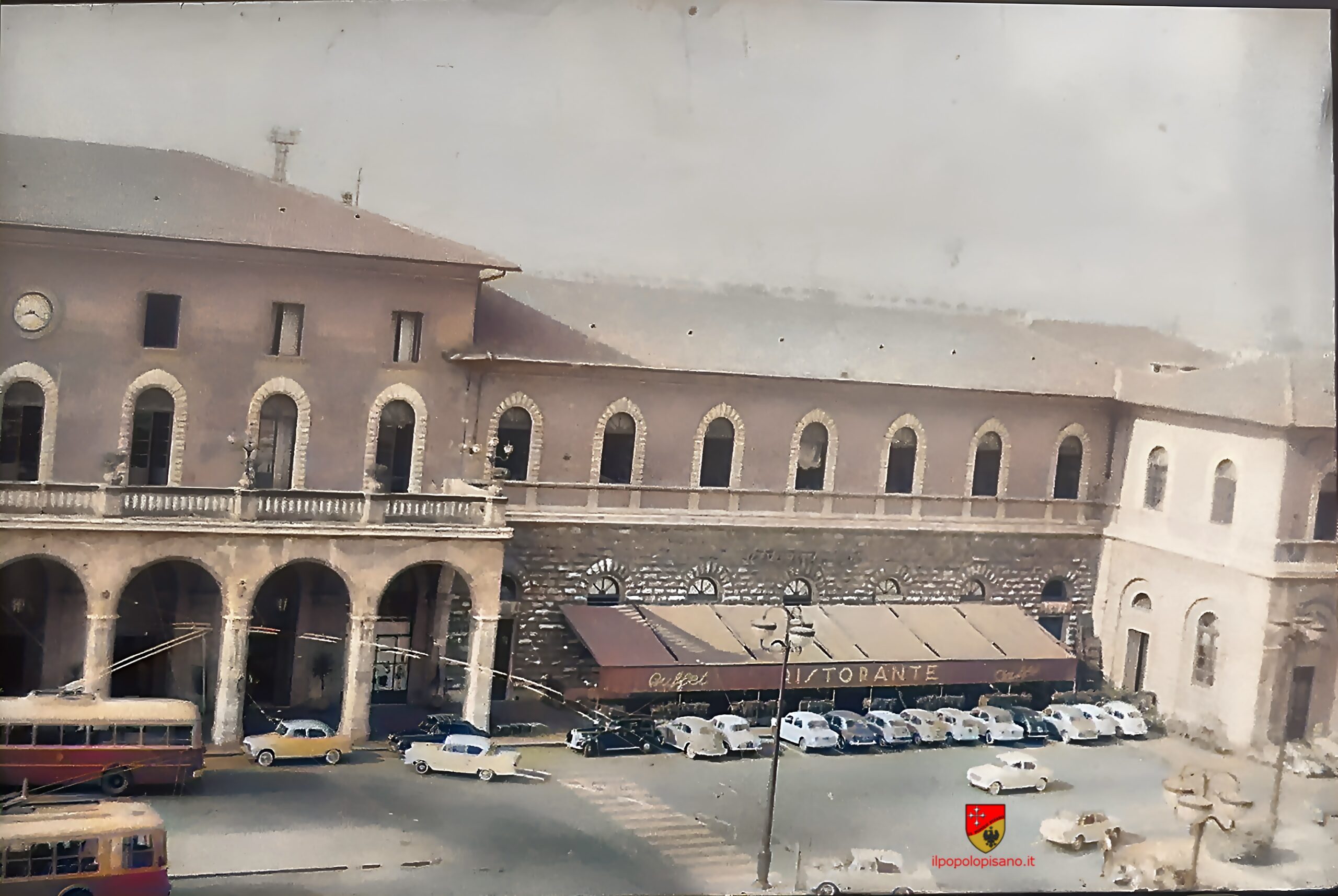 Stazione di Pisa
